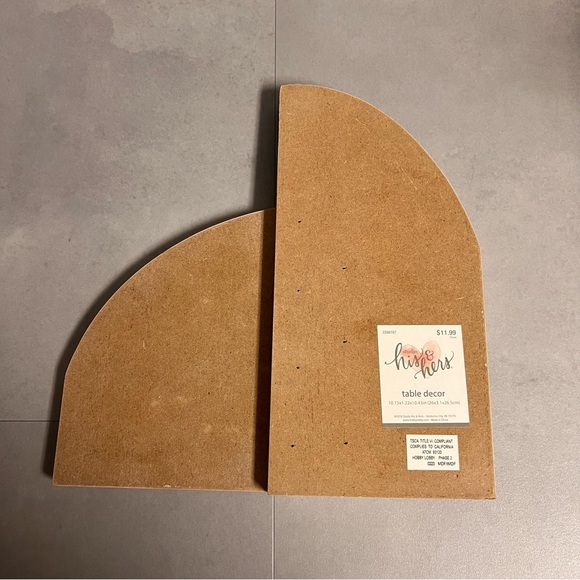 Cards and gifts sign - Picture 6 of 7